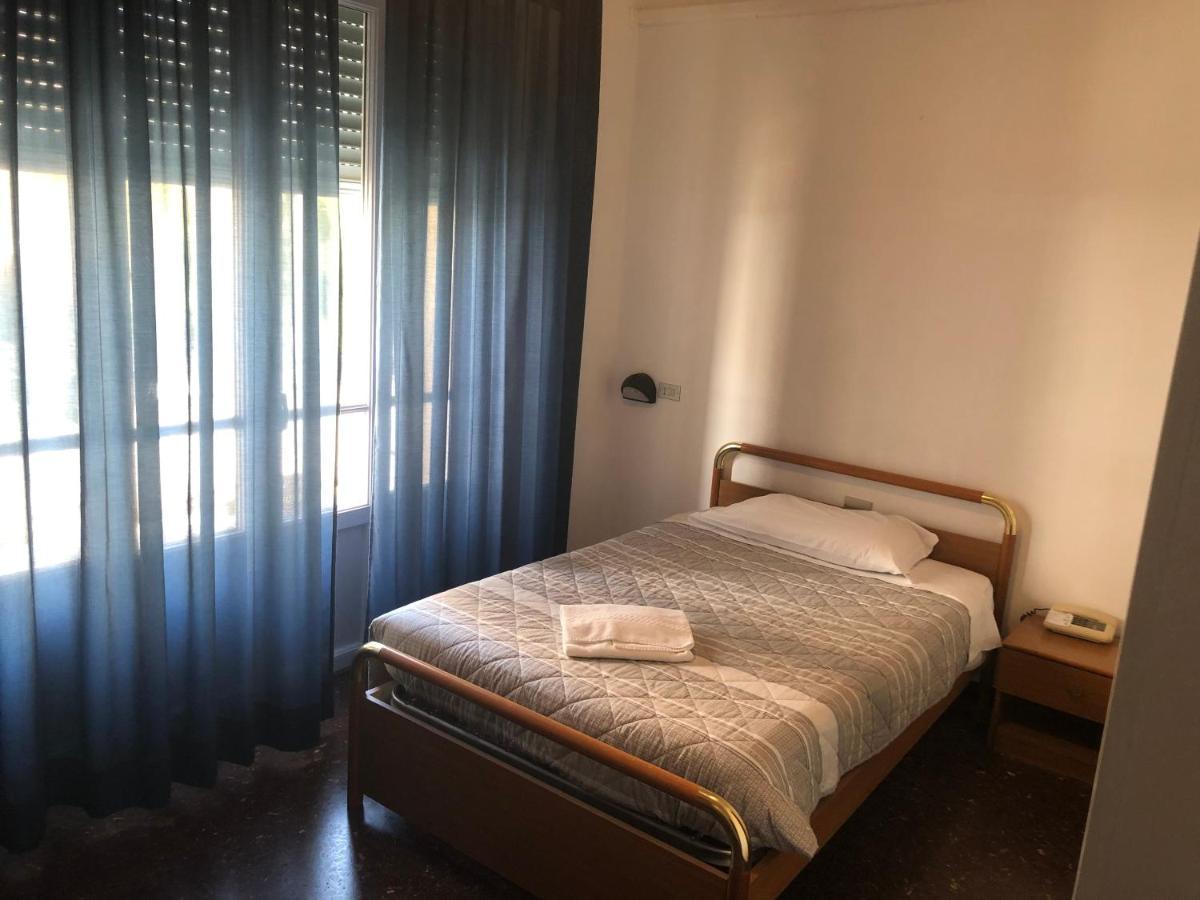 Hotel Miramare Savona Exterior photo